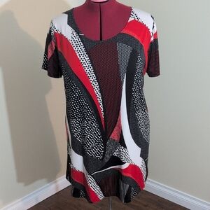 Julia Divina | Stylish Women's Red and Black Patterned Top